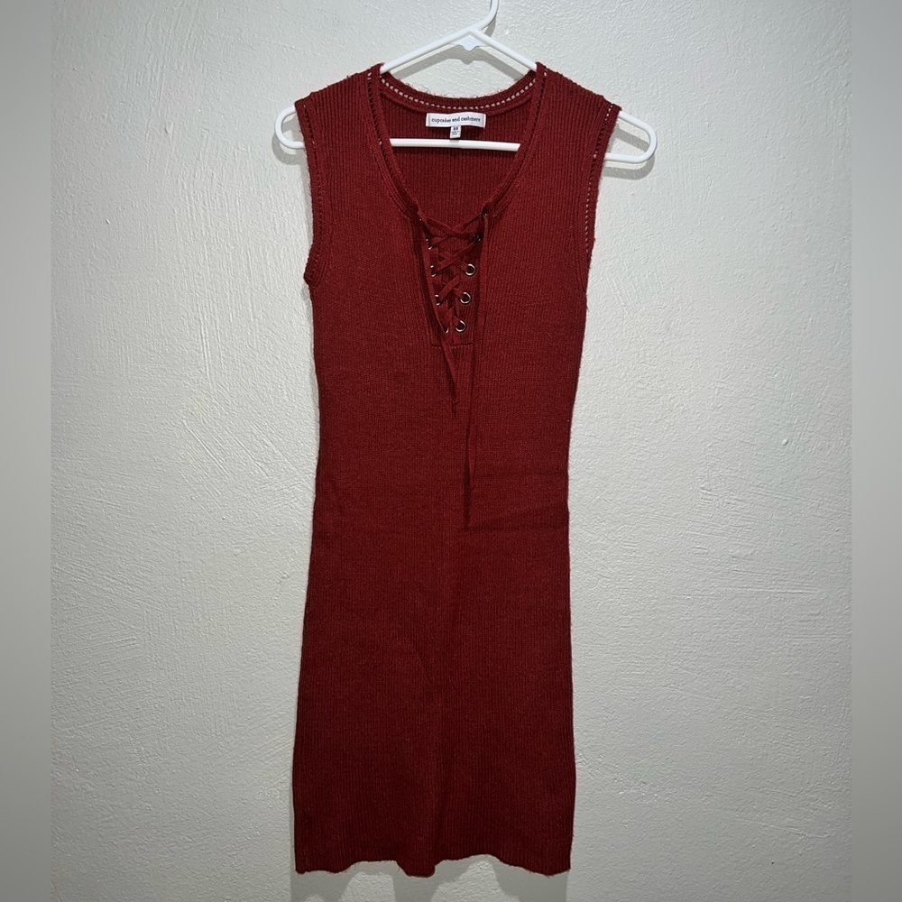 Cupcakes and Cashmere Red Sleeveless Dress